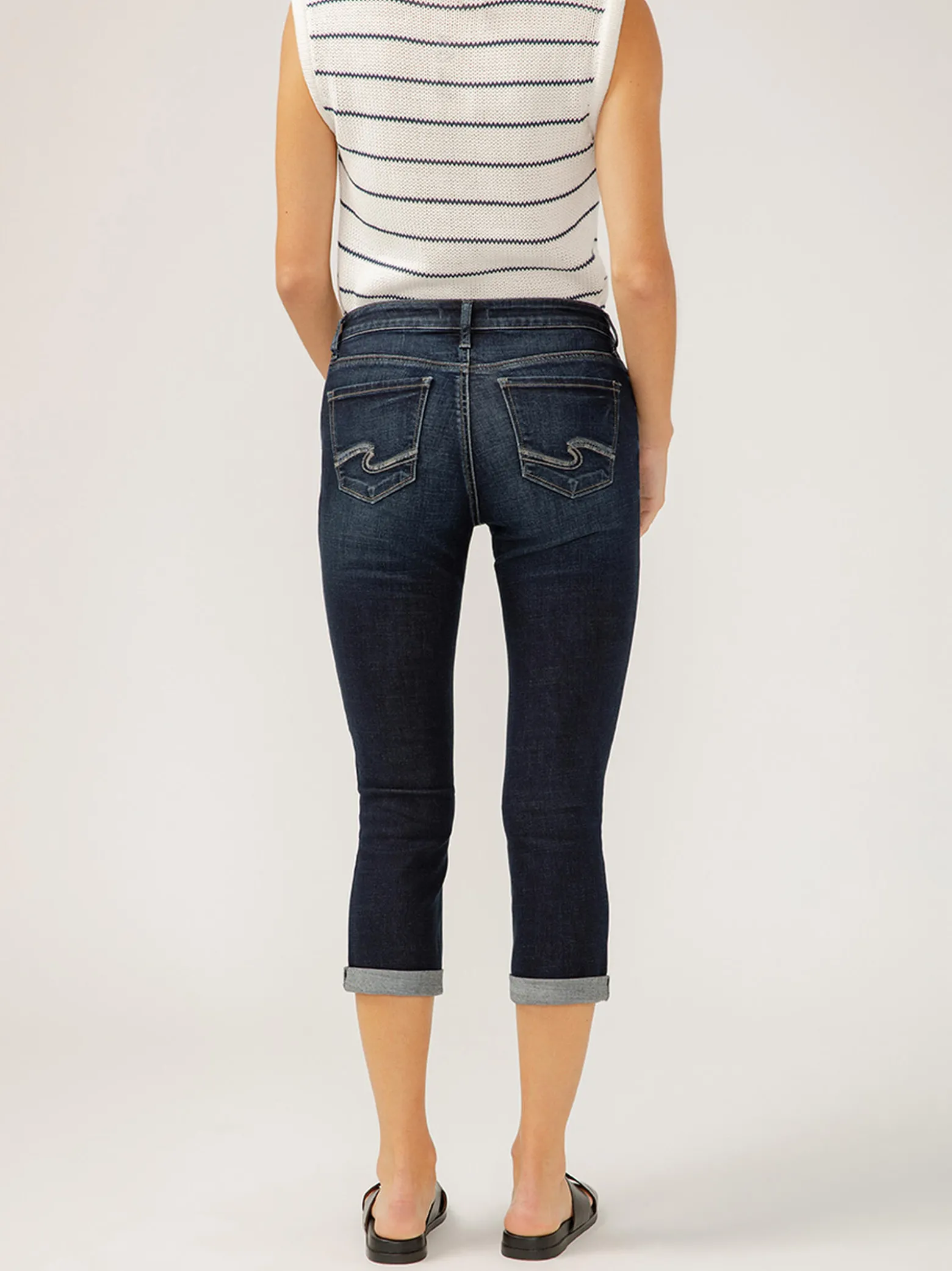Elyse Mid Rise Luxe Stretch Capri