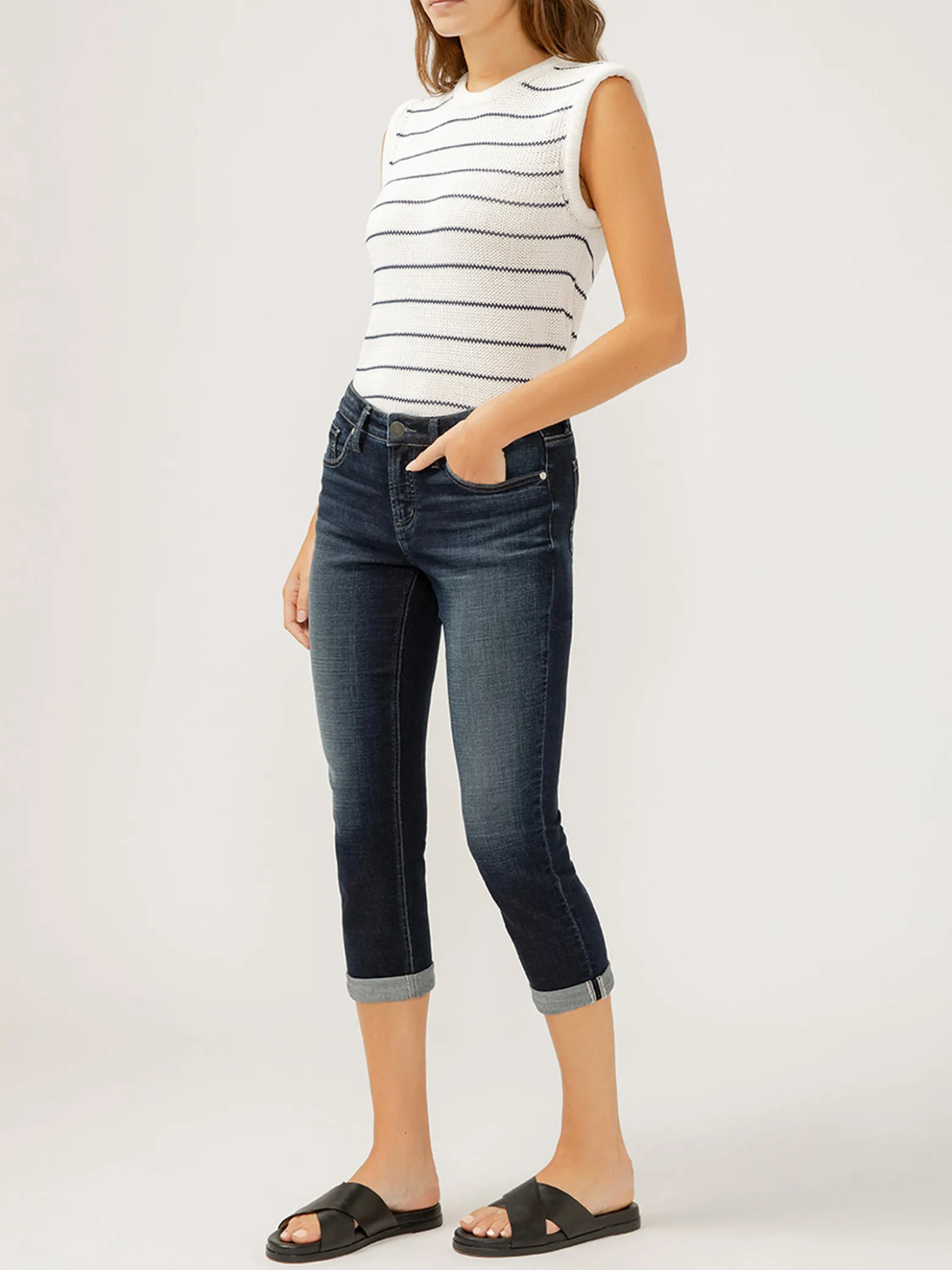 Elyse Mid Rise Luxe Stretch Capri