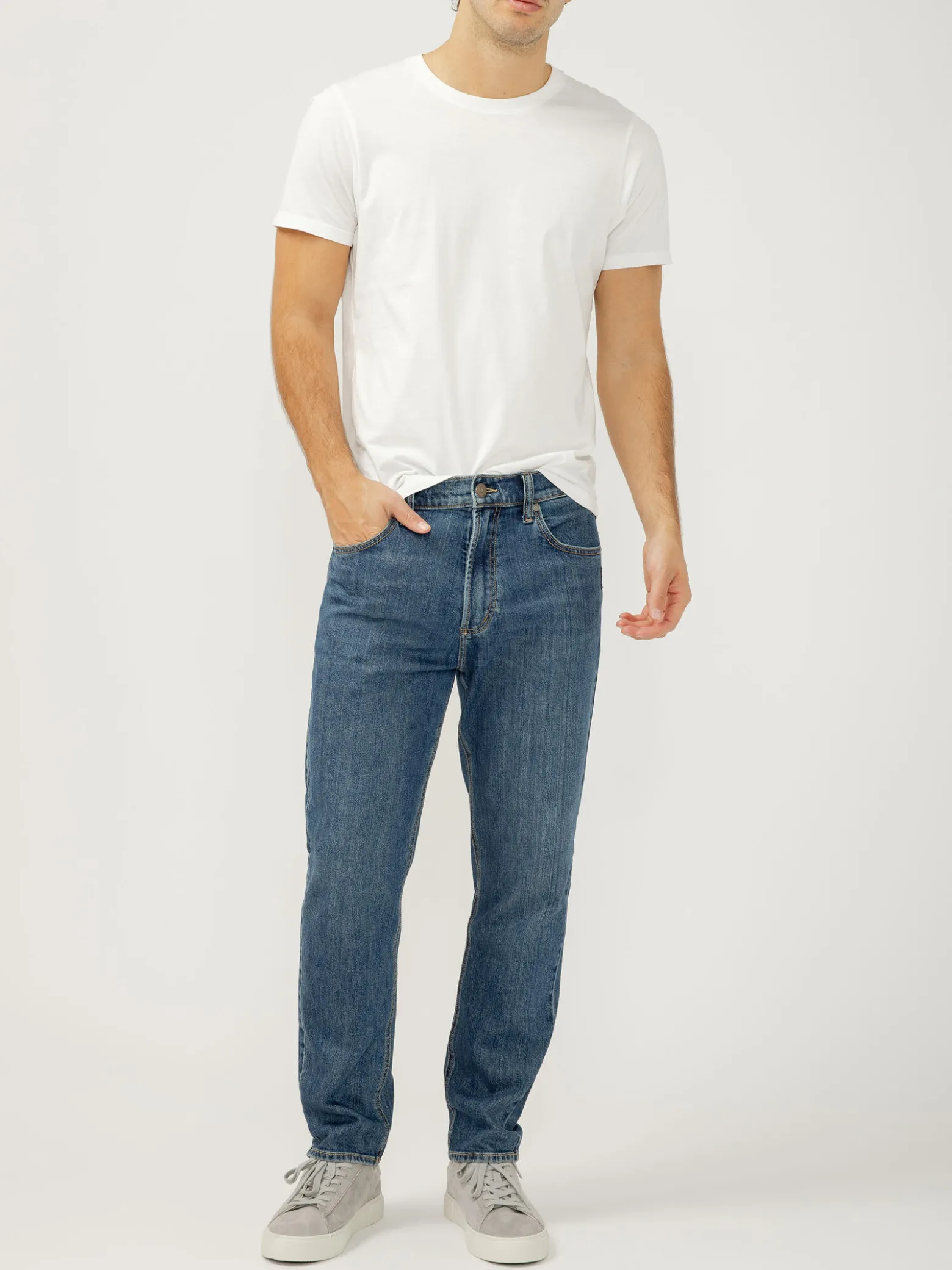 Knox Modern Loose Fit Tapered Leg Jeans
