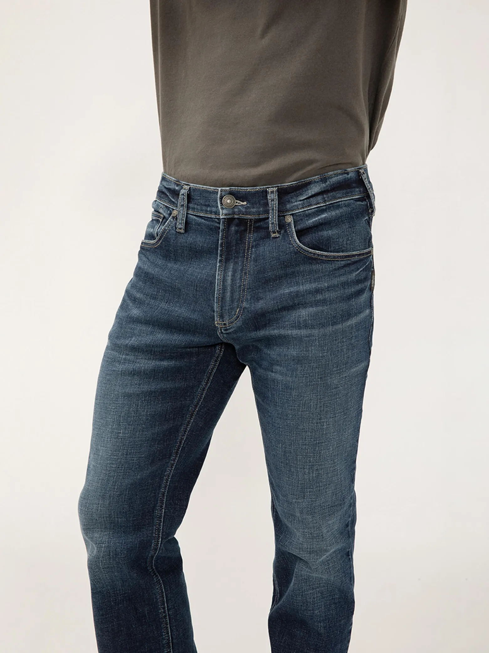 Konrad Slim Fit Slim Leg Luxe Heritage Jeans