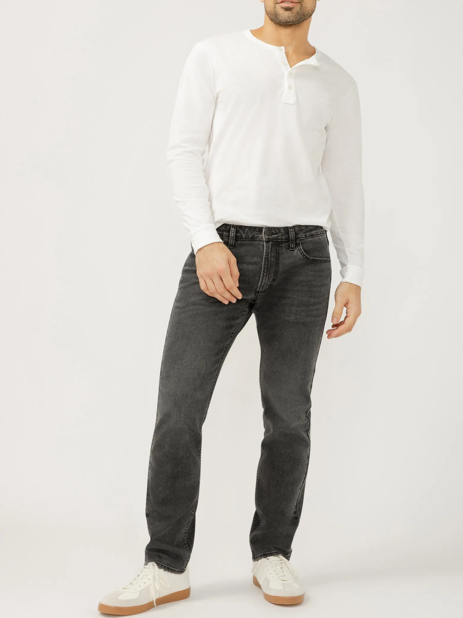 Konrad Slim Fit Slim Leg Jeans