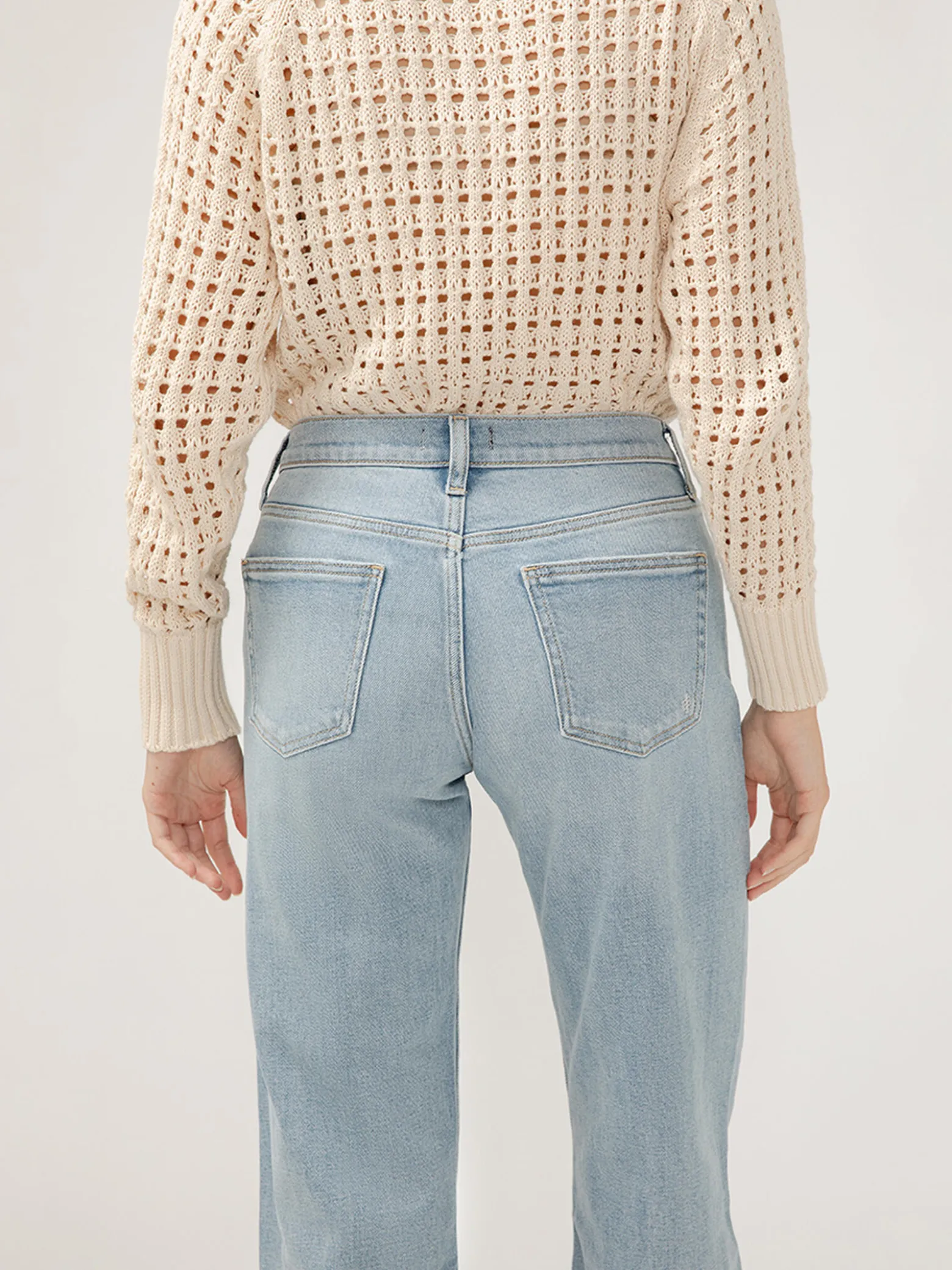 Mid Rise Relaxed Straight Leg Ankle Jeans