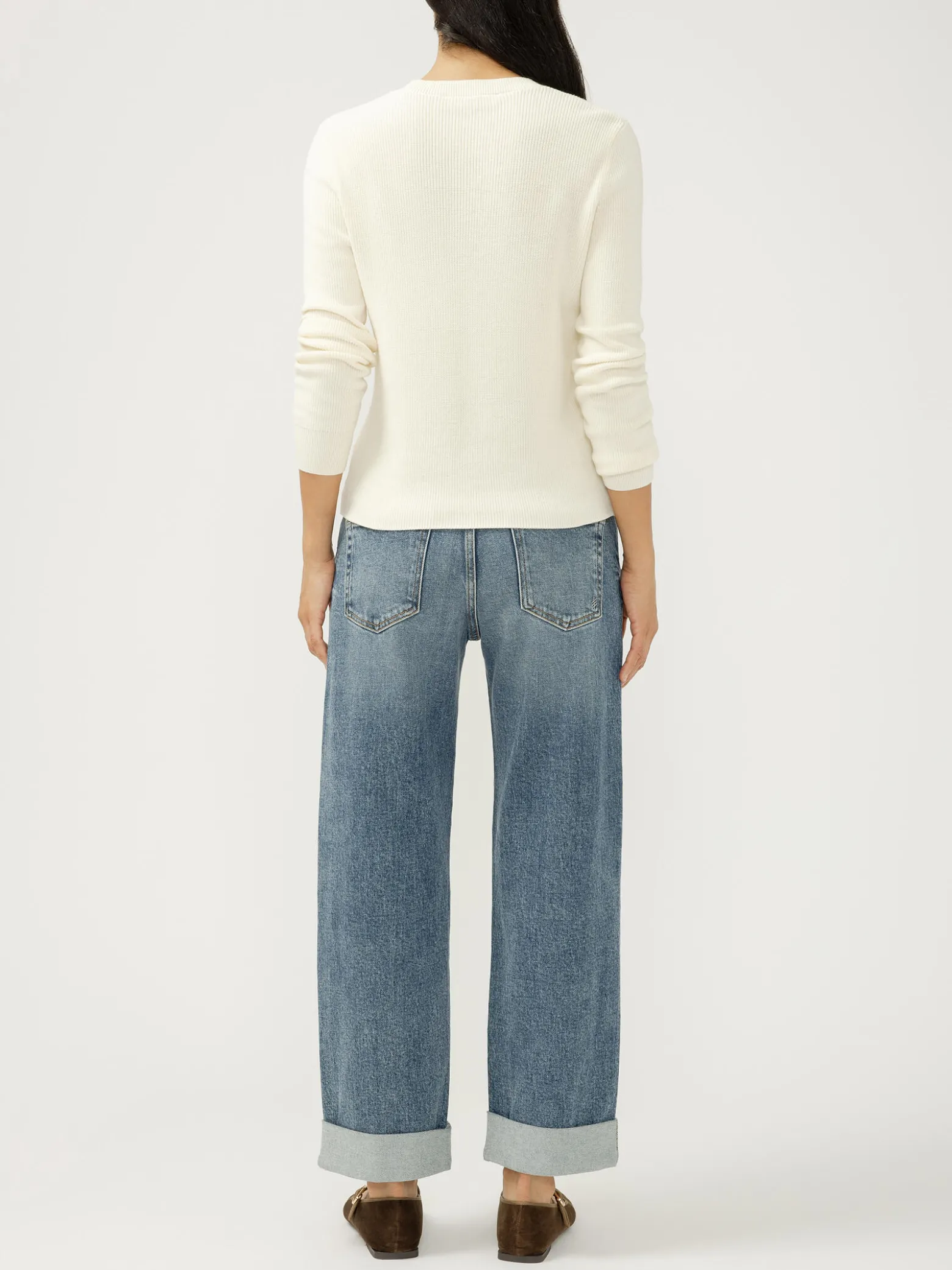 Relaxed Mid Rise Straight Leg Ankle Jeans