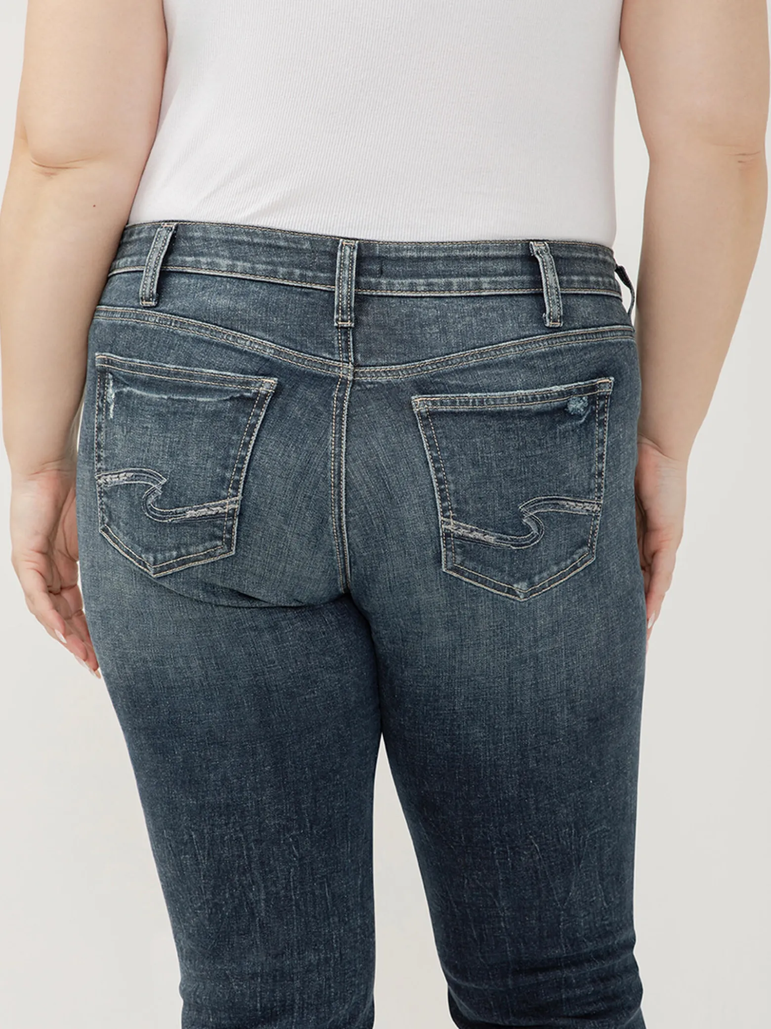 Suki Mid Rise Cropped Straight Leg Jeans Plus Size