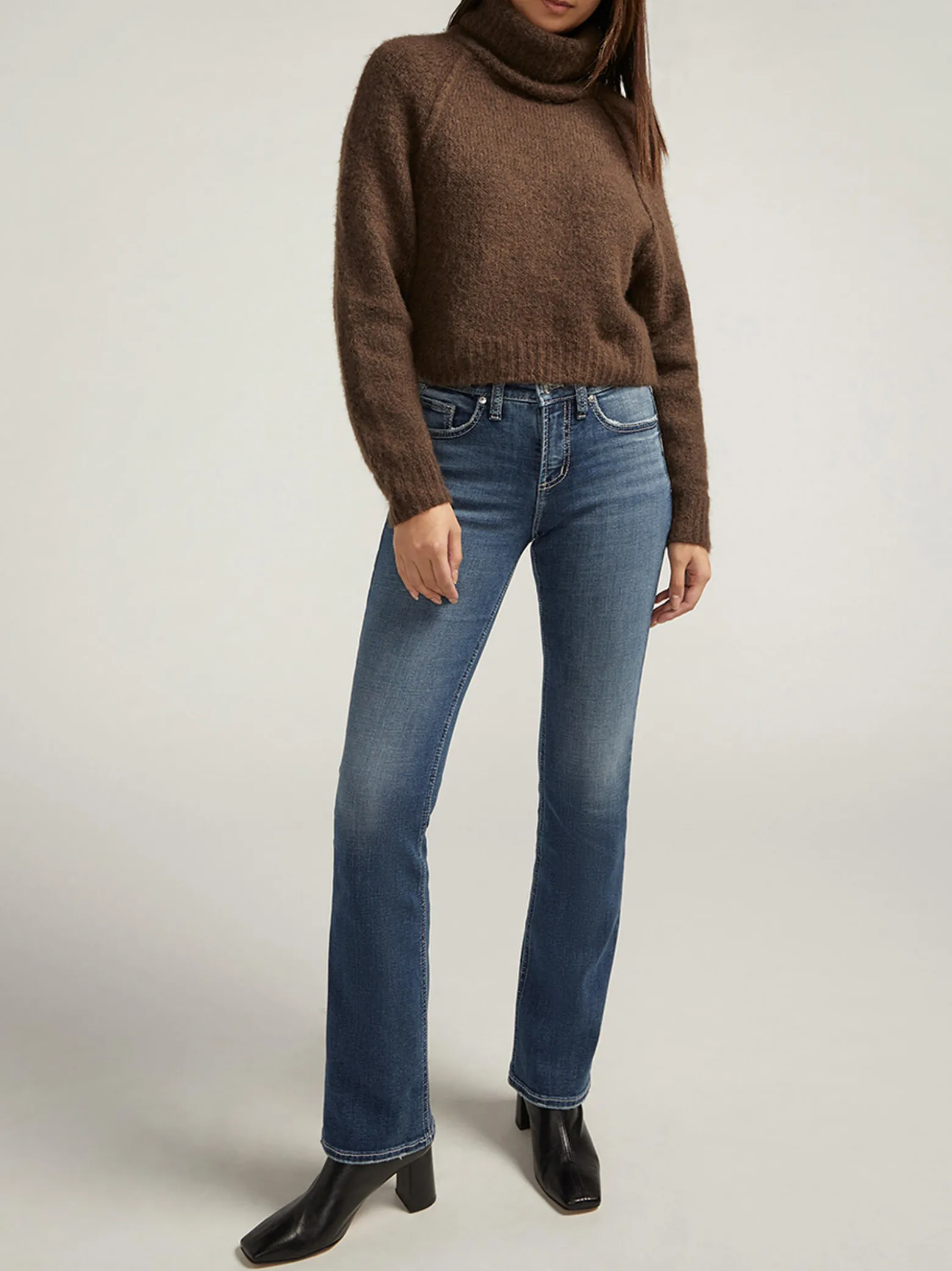 Suki Mid Rise Slim Bootcut Jeans