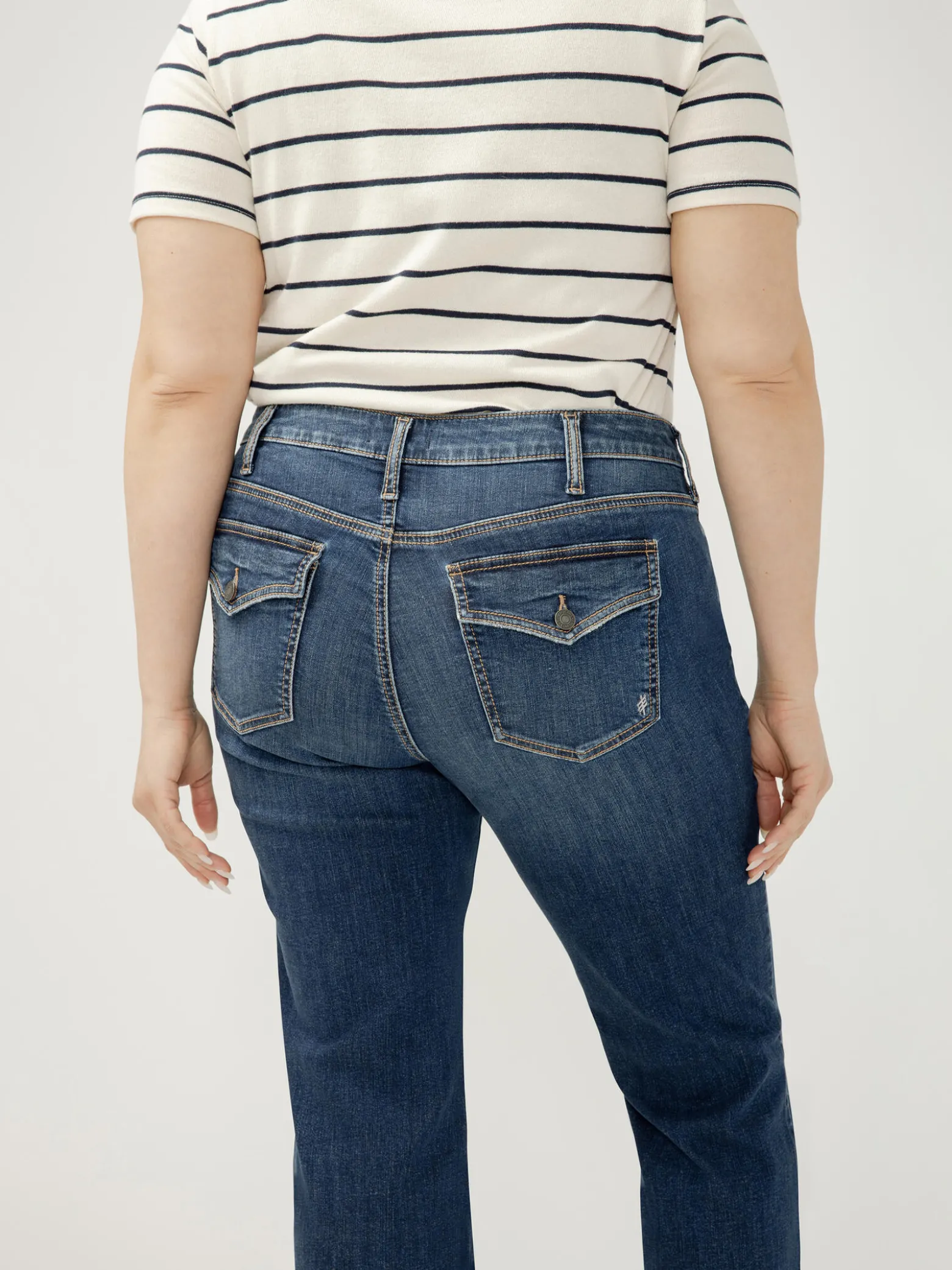 Suki Mid Rise Slim Bootcut Jeans Plus Size