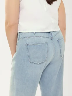 Suki Mid Rise Wide Leg Jeans Plus Size